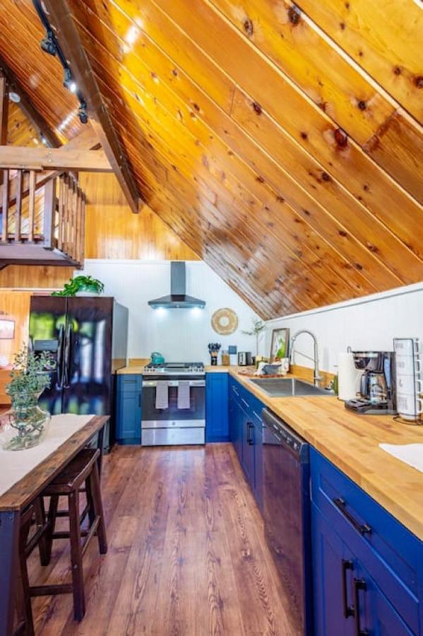 Bass Lake Chalet By Mono Rock With Hot Tub, Fire Pit, Bbq Grill, Rv And Boat Parking Oakhurst