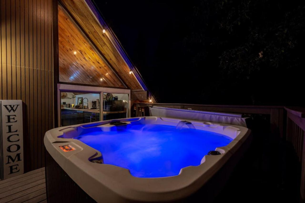 Bass Lake Chalet By Mono Rock With Hot Tub, Fire Pit, Bbq Grill, Rv And Boat Parking *