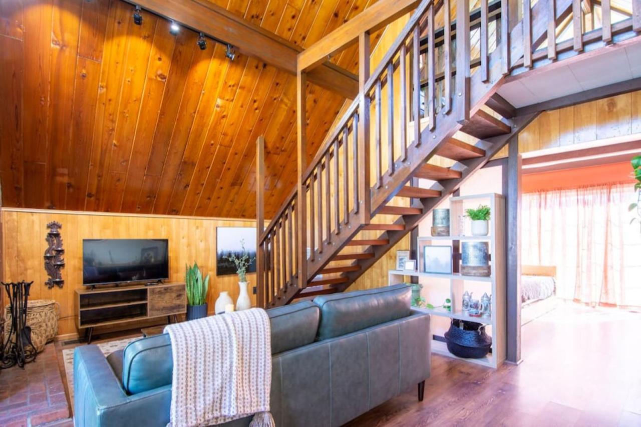 Bass Lake Chalet By Mono Rock With Hot Tub, Fire Pit, Bbq Grill, Rv And Boat Parking Chalet *