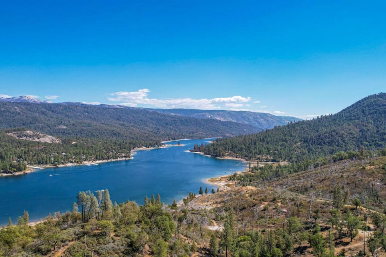 Bass Lake Chalet By Mono Rock With Hot Tub, Fire Pit, Bbq Grill, Rv And Boat Parking Chalet Oakhurst